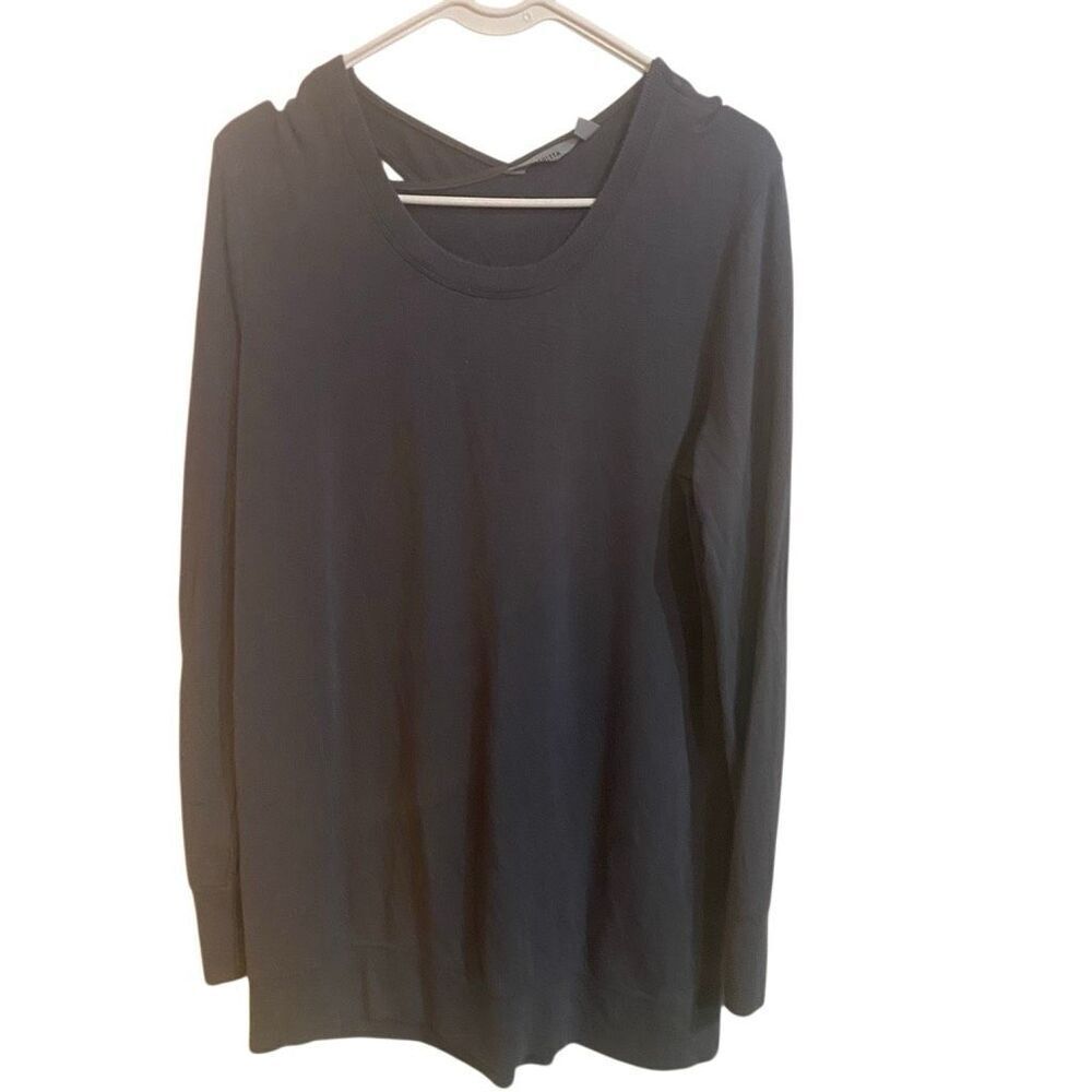 Athleta medium gray long length shirt gray crew neck crossed back